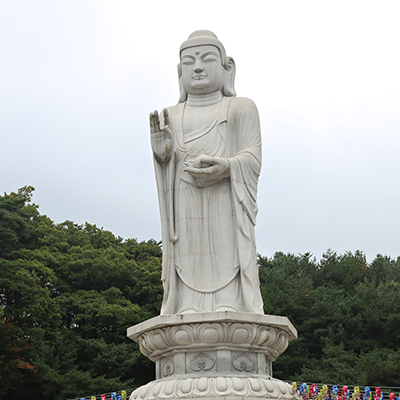 Donghwa temple